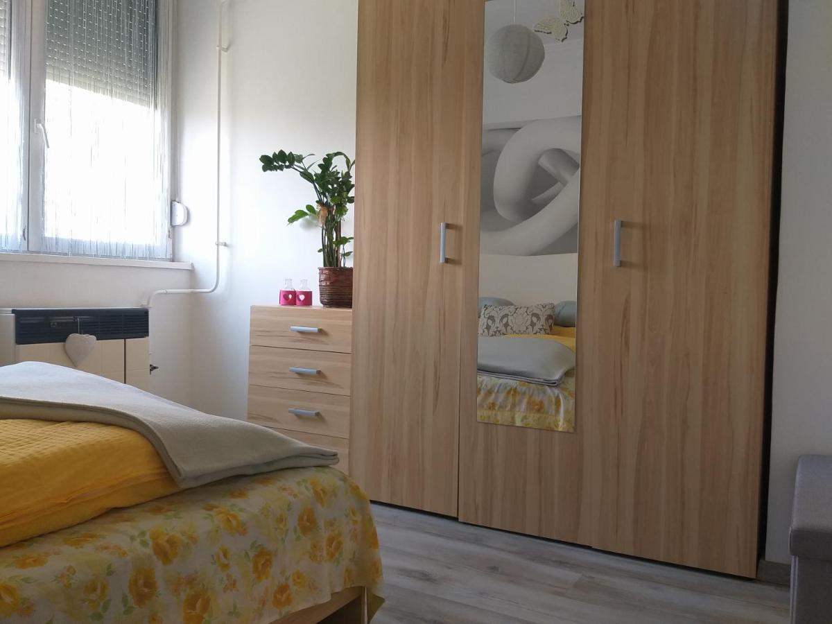 Simon Apartman Tiszafüred Esterno foto